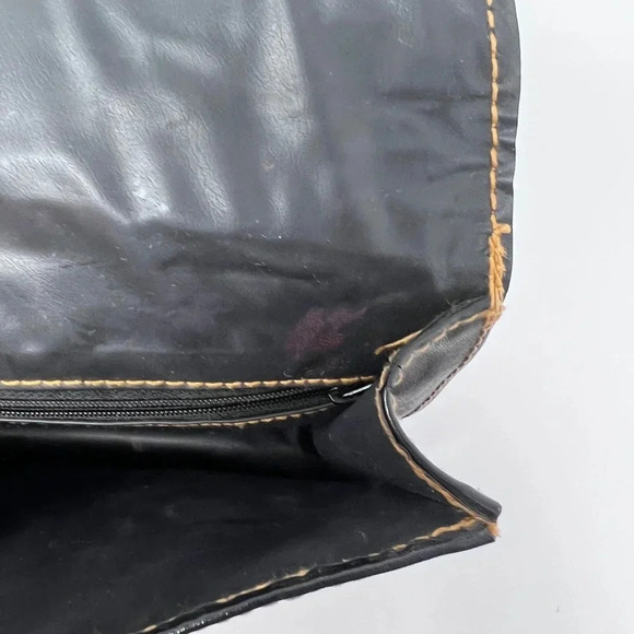 Vintage Crossbody Bag - Picture 8 of 8